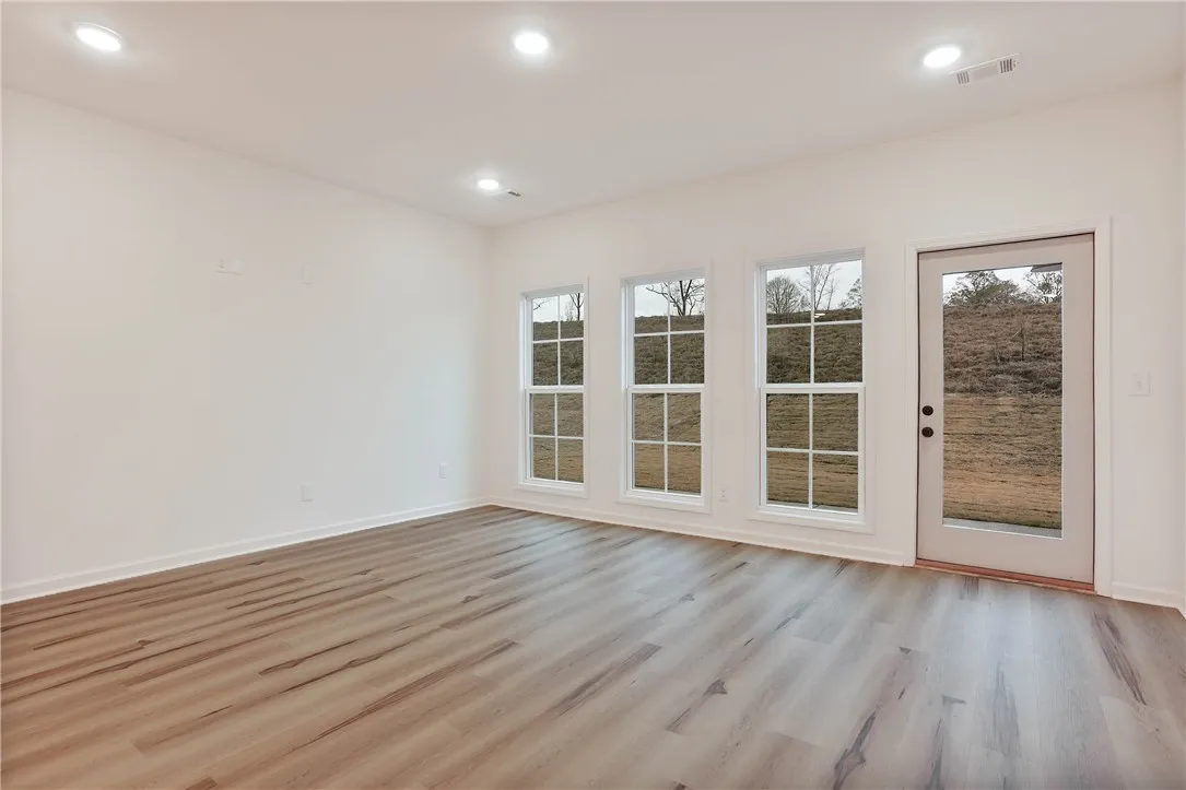 EXAMPLE PHOTOS of completed Toby B Floor Plan