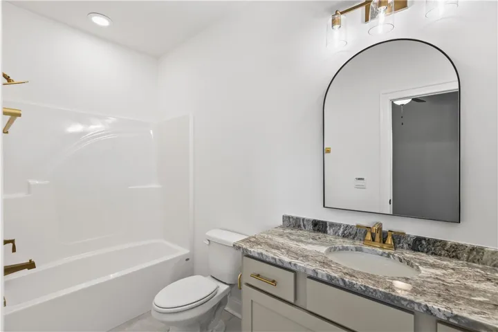 Ensuite guest bath