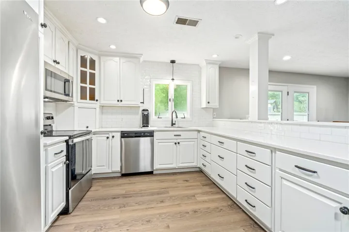 1160 Eagle Circle, Auburn, Alabama 36830