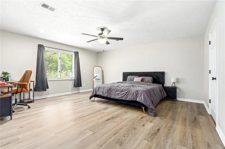 1160 Eagle Circle, Auburn, Alabama 36830