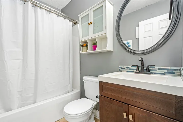 1718 Post Oak Court, Auburn, Alabama 36830