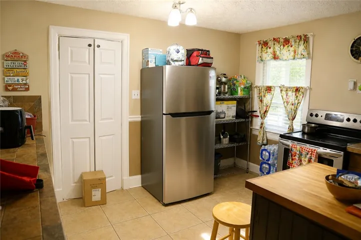 105 Austin Lane, Wetumpka, Alabama 36092