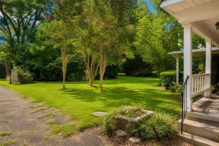 105 Austin Lane, Wetumpka, Alabama 36092