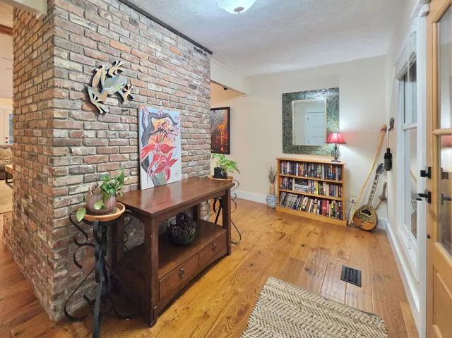 Foyer View as you enter--Notice the handsome hardwood floors throughout!