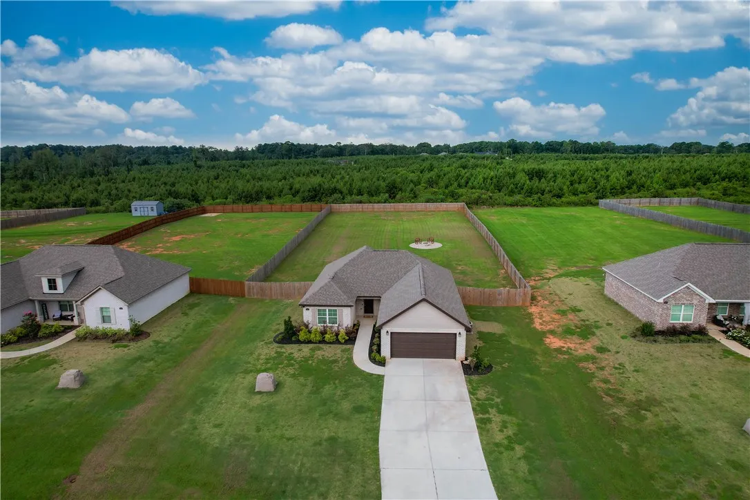 Welcome to 698 Lee Road 270