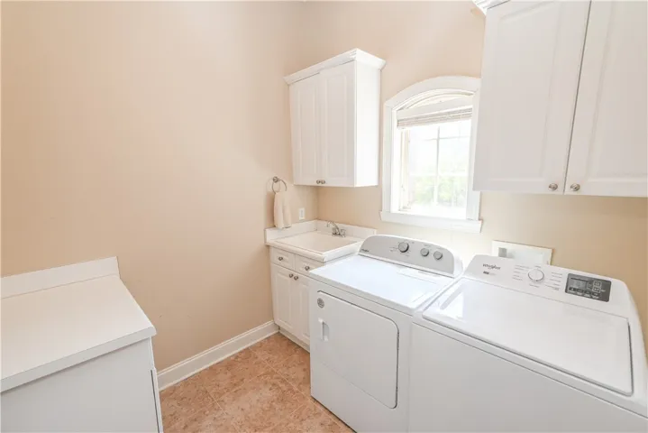Take a look at this laundry room set up! All the essentials are here and ready.