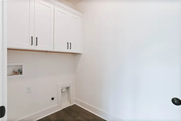 Example - Laundry Room with Storage Cabinets
- All plans, specifications & pricing are subject to change without notice.