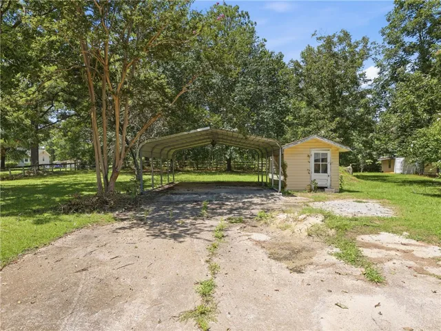 Additional carport