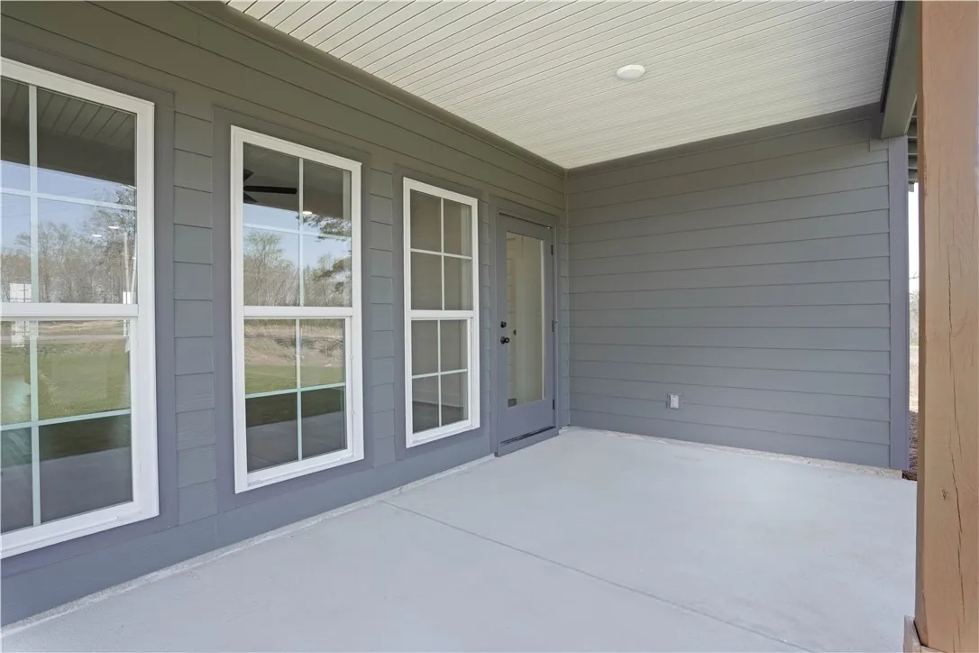 Example photo with Optional Covered Back Porch.