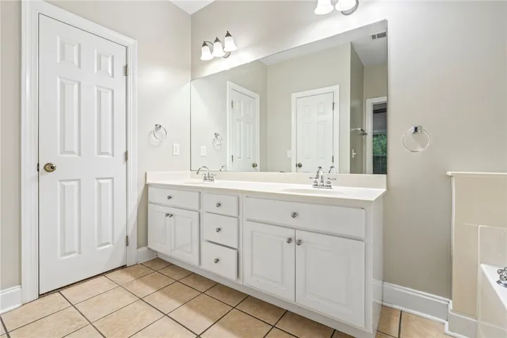 2132 Wedgewood Court, Auburn, Alabama 36830