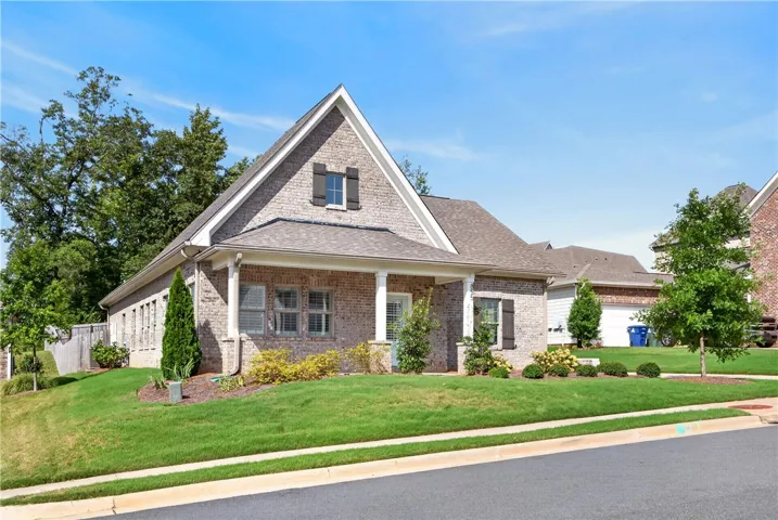 855 Clear Spring Drive, Auburn, Alabama 36830
