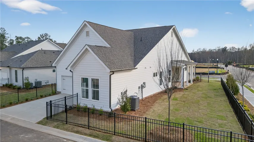3549 Dickson Place Drive, Opelika, Alabama 36801