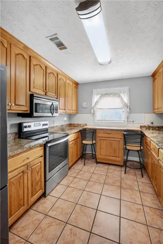 2305 Ellenwood Drive, Opelika, Alabama 36801