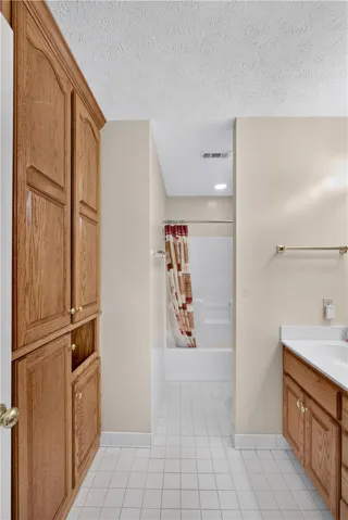 2305 Ellenwood Drive, Opelika, Alabama 36801