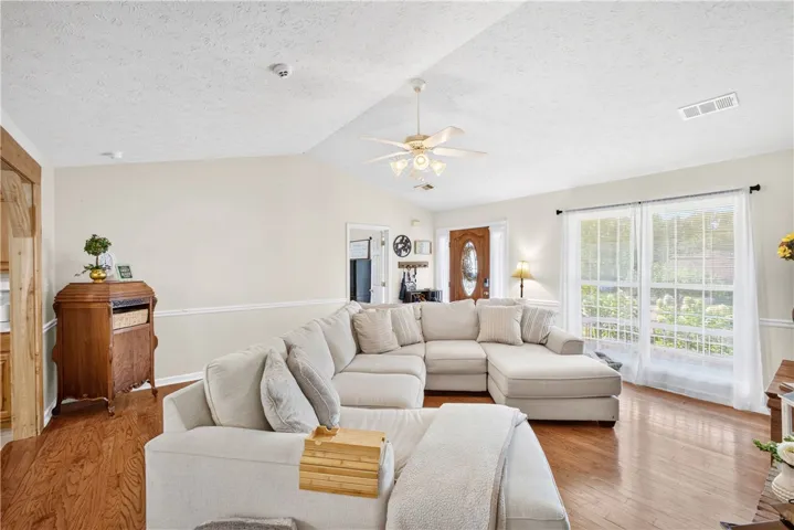 2402 Waterford Drive, Valley, Alabama 36854