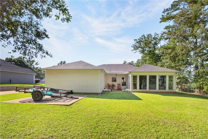 2402 Waterford Drive, Valley, Alabama 36854