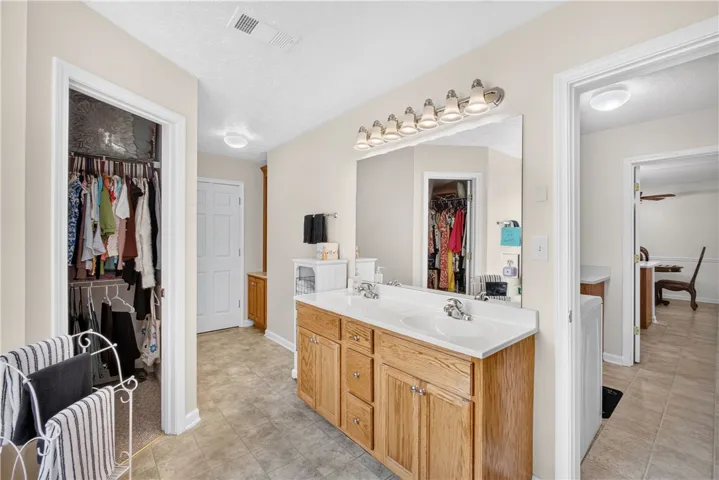 2402 Waterford Drive, Valley, Alabama 36854