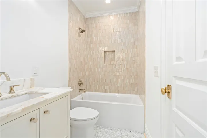 150 S Ross Street 9, Auburn, Alabama 36830