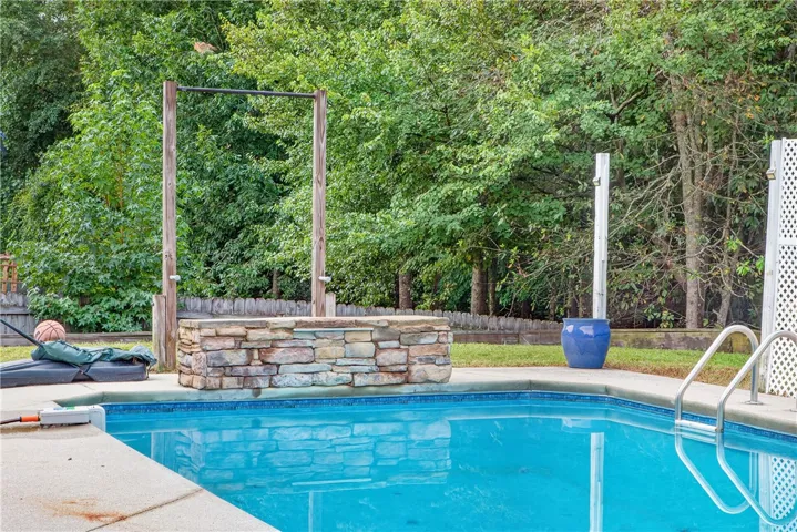 48 Oakwood Drive, Phenix City, Alabama 36870