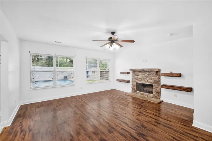 48 Oakwood Drive, Phenix City, Alabama 36870