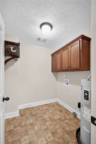 48 Oakwood Drive, Phenix City, Alabama 36870