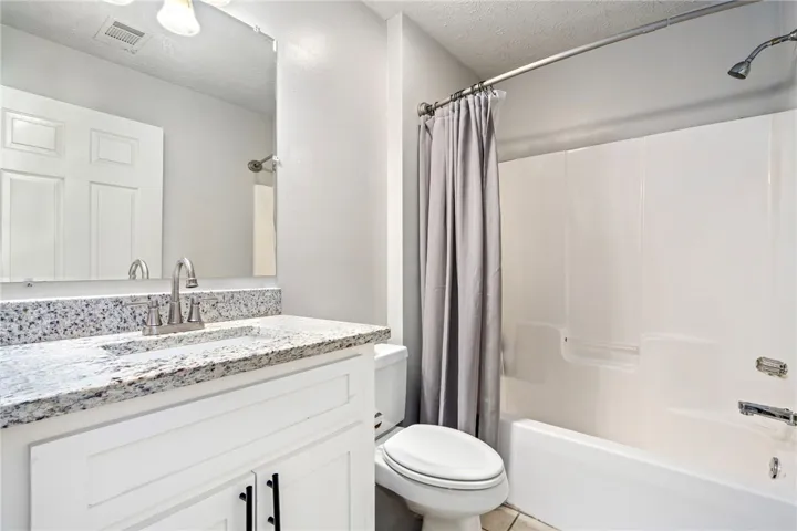 730 W Magnolia Avenue 8-102, Auburn, Alabama 36832