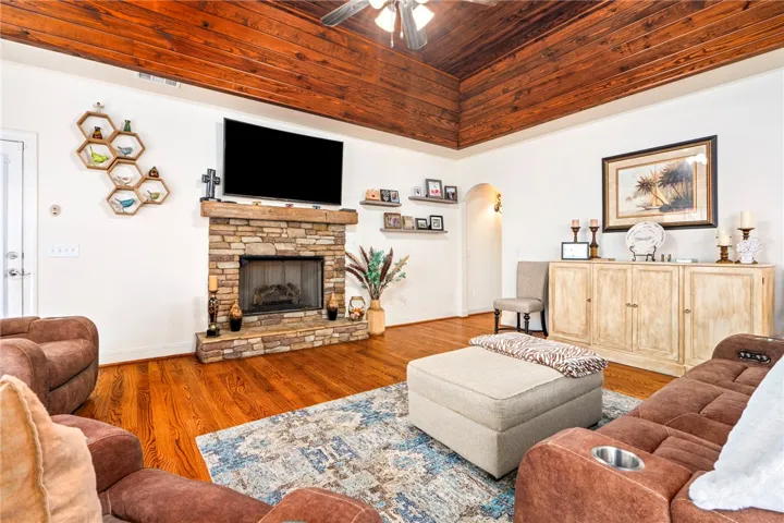 814 Barkley Crest Circle, Auburn, Alabama 36830