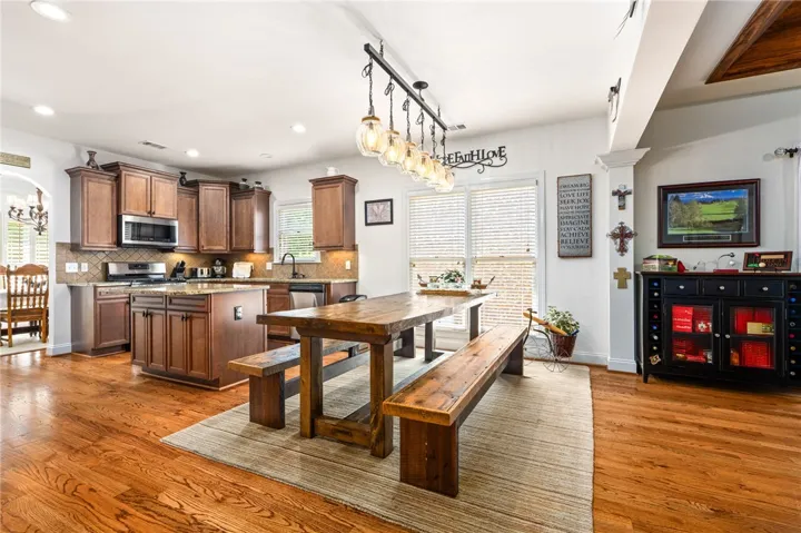 814 Barkley Crest Circle, Auburn, Alabama 36830