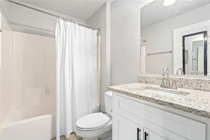 730 W Magnolia Avenue 8-102, Auburn, Alabama 36832