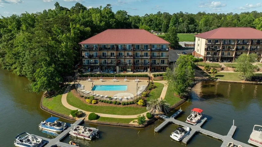 111 Lee Road 802 N/a 114, Valley, Alabama 36854