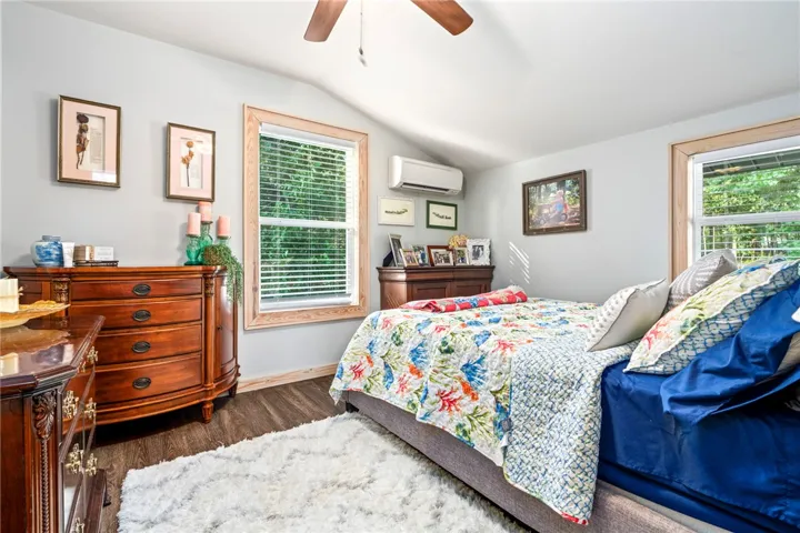 27 N Holiday Drive, Dadeville, Alabama 36853