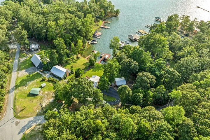 27 N Holiday Drive, Dadeville, Alabama 36853