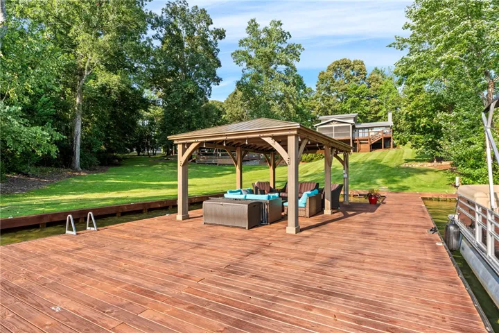 27 N Holiday Drive, Dadeville, Alabama 36853
