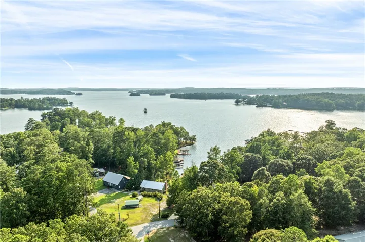 27 N Holiday Drive, Dadeville, Alabama 36853