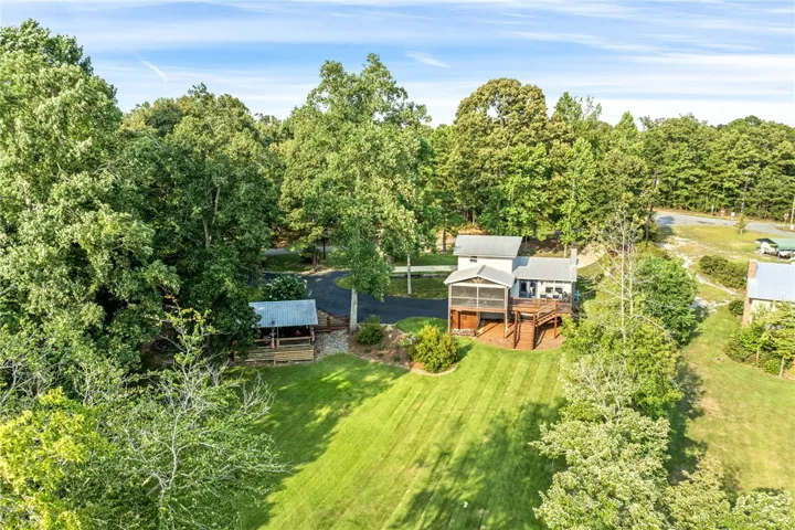 27 N Holiday Drive, Dadeville, Alabama 36853