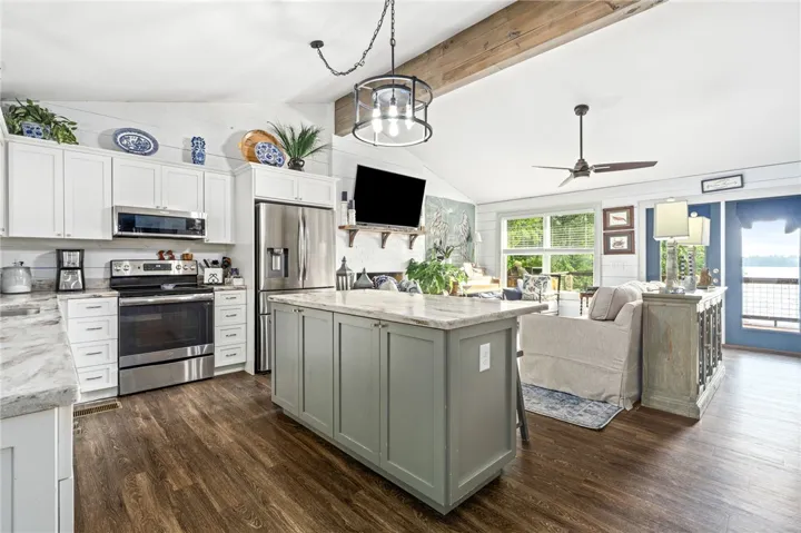 27 N Holiday Drive, Dadeville, Alabama 36853