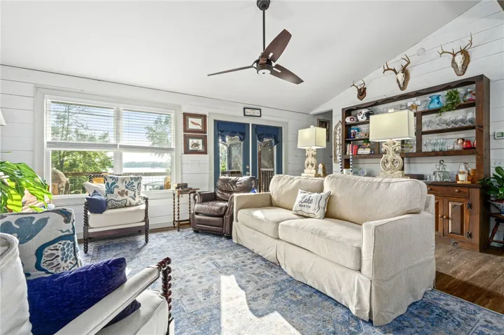 27 N Holiday Drive, Dadeville, Alabama 36853