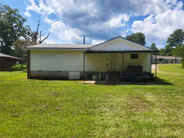 2123 Phillips Road, Lanett, Alabama 36863