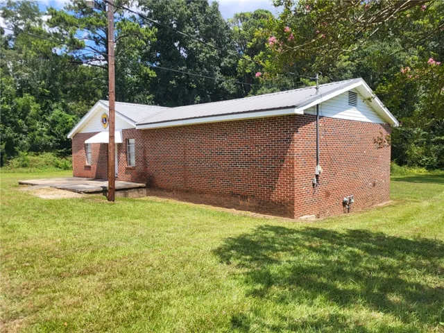 2123 Phillips Road, Lanett, Alabama 36863