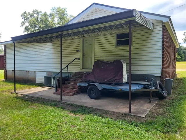 2123 Phillips Road, Lanett, Alabama 36863
