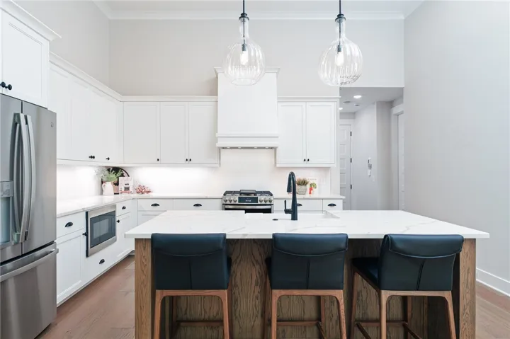 ARLINGTON MODEL HOME