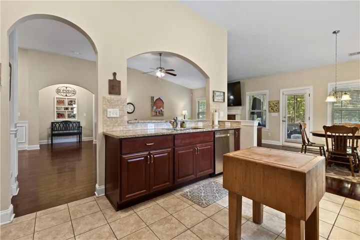 1101 Hampstead Lane, Opelika, Alabama 36801