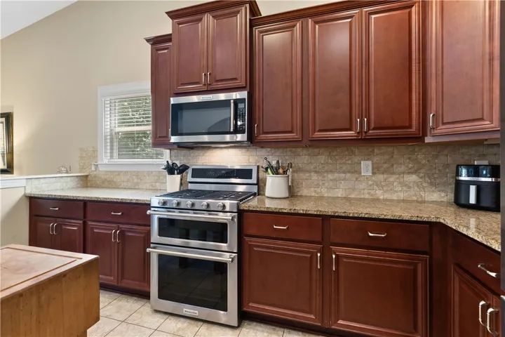 1101 Hampstead Lane, Opelika, Alabama 36801