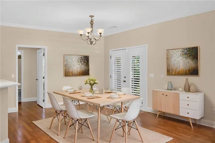 Dining Room Virtually Staged