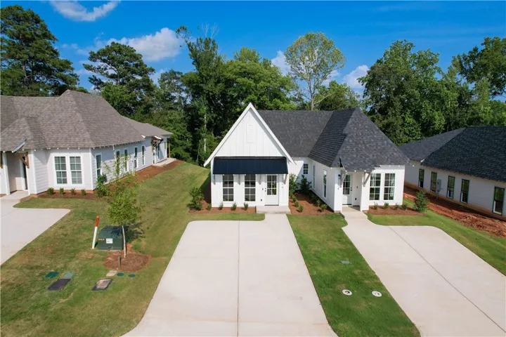 Northgate Lot 100 - Duette 3B (House omn the left)