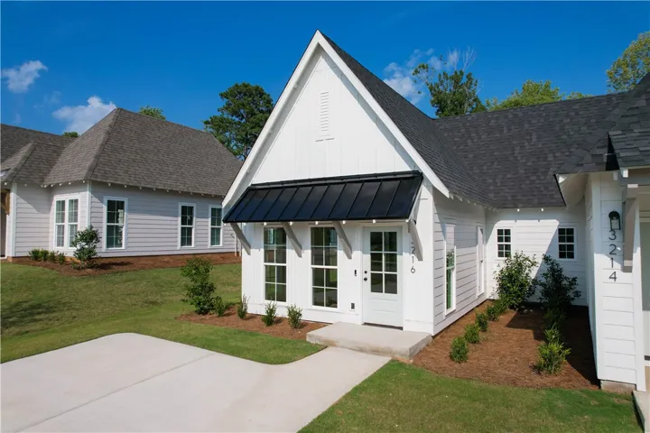 Northgate Lot 100 - Duette 3B (House omn the left)