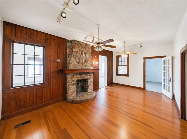 1319 Opelika Road, Auburn, Alabama 36830