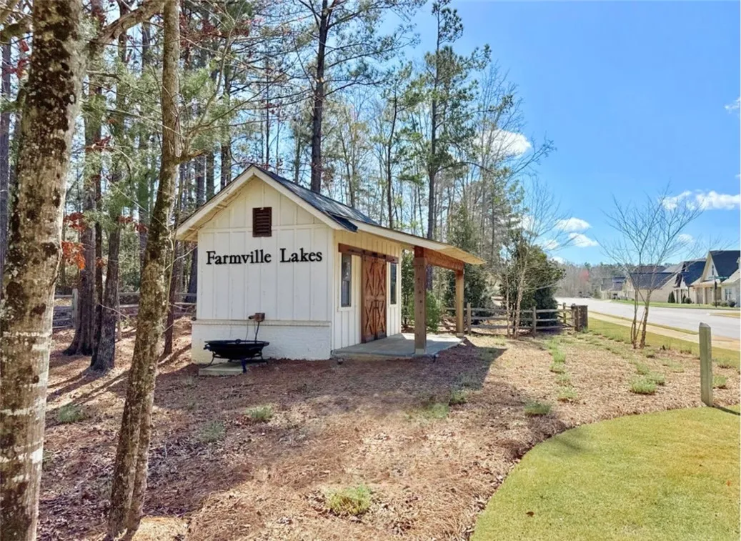 Prime location with easy access to Highway 280 and just a 7- minute drive to I -85 Exit 58