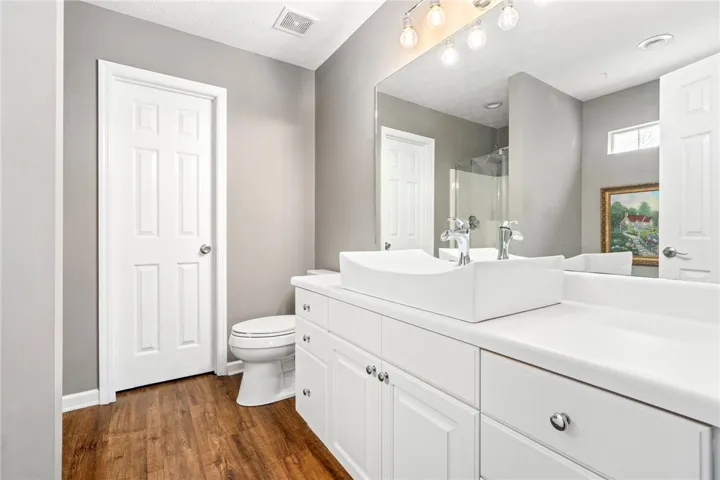 999 Pleasant Avenue, Auburn, Alabama 36832
