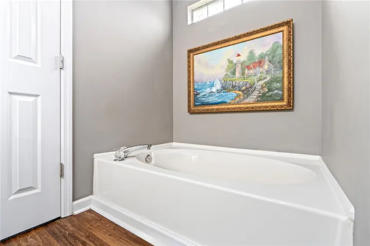 999 Pleasant Avenue, Auburn, Alabama 36832